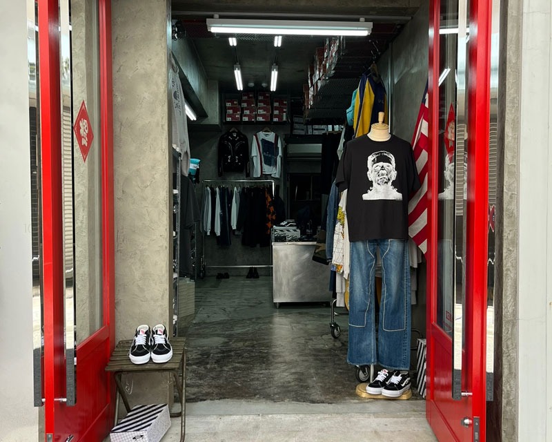 CHANCE CLOTHING POP-UP IN Anex.